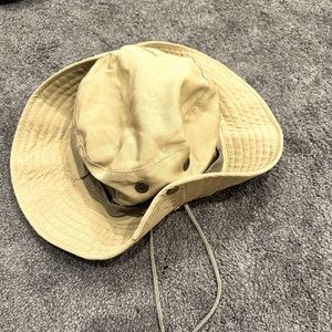 Safari / Bucket Hat